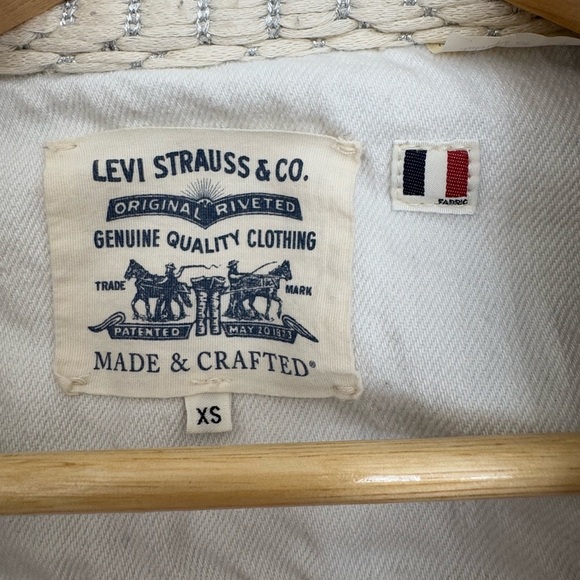 Vintage Levi’s Jean Jacket made in Italy - Picture 3 of 15